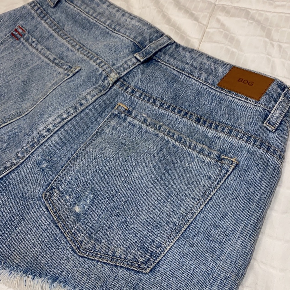 Camo & Jean High Rise Shorts - Picture 4 of 9